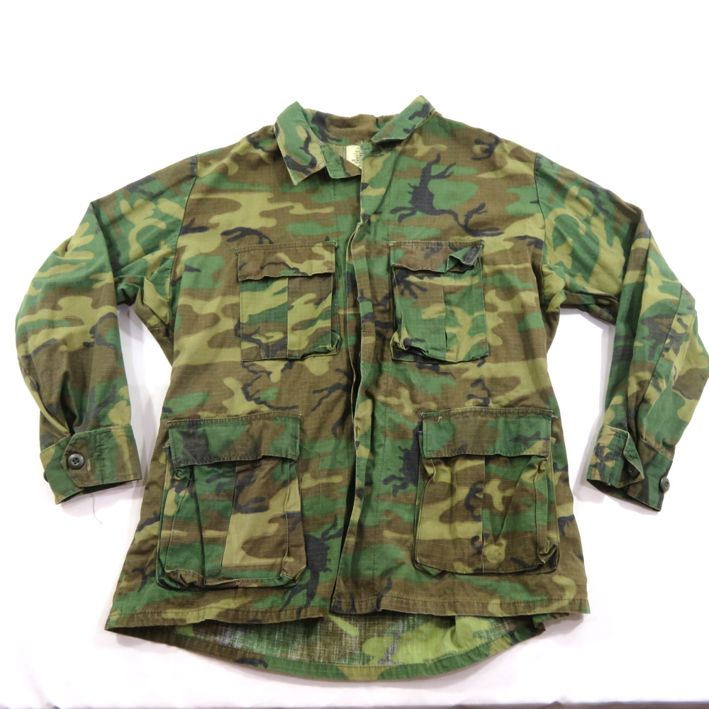 Military Hot Weather Combat Coat Woodland Camouflage Large Short 1970s Vintage